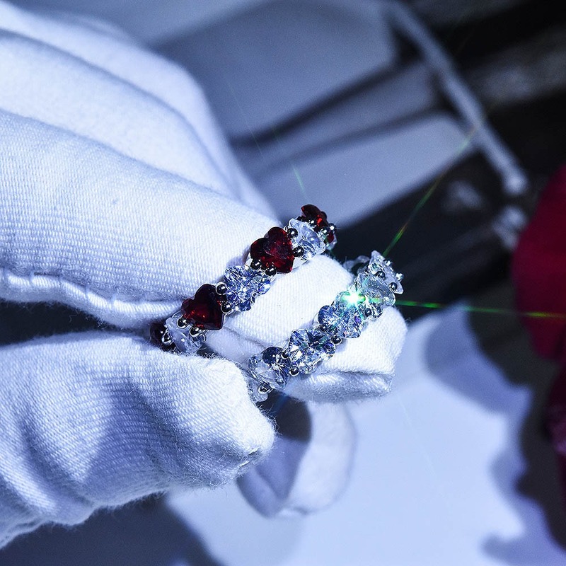 Nhẫn Hợp Kim Hình Trái Tim Đính Đá Xinh Xắn Cho Nữ