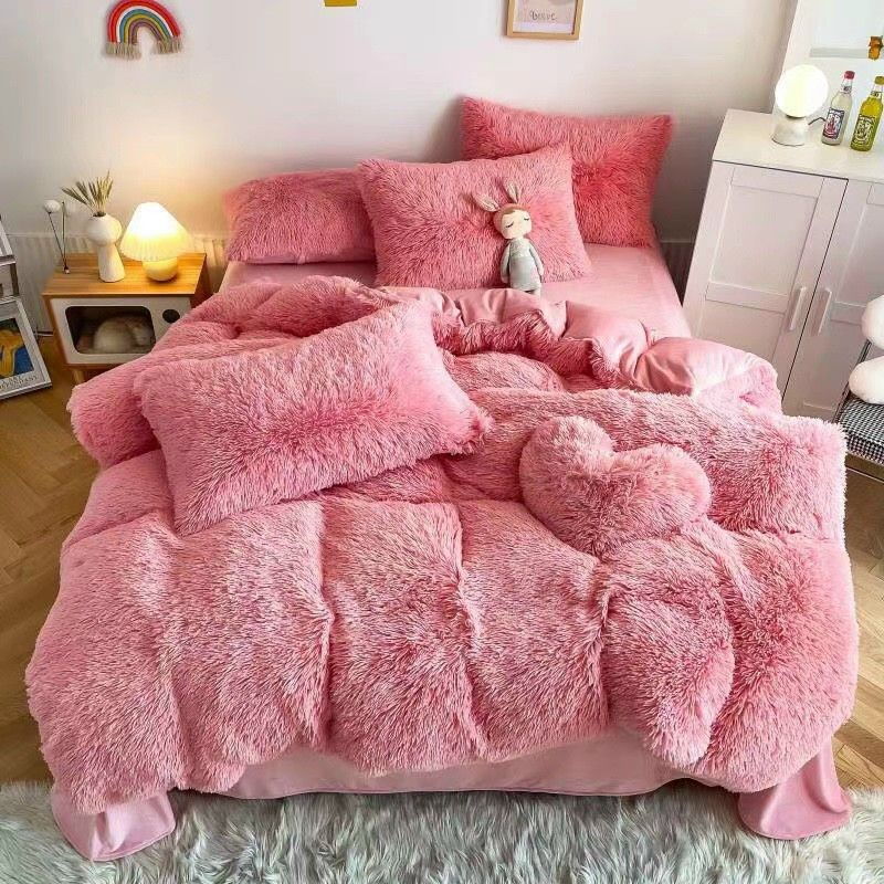 Bộ chăn ga gối nỉ lông có kèm gối trái tim set 5 món nhập khẩu cao cấp