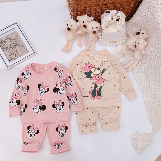 Bộ Quần Áo Dài Tay Thu Đông In Hình Micky Hồng Chấm Bi Cho Bé Gái Từ 8-20kg Mã DT28