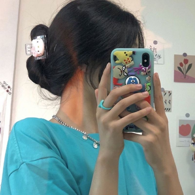 Kẹp Càng Cua Chữ Nhật Trong Suốt Đính Charm Sanrio