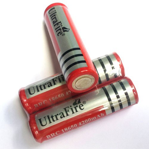 Combo 2 Pin Sạc ultrafire 18650 4200mAh 3.7V cao cấp.