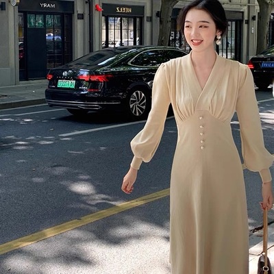 Đầm dệt kim kiểu Pháp thời trang mùa thu cho nữ 2022