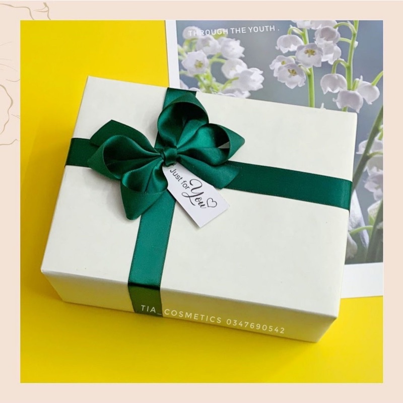 Giấy gói quà - Giấy báo