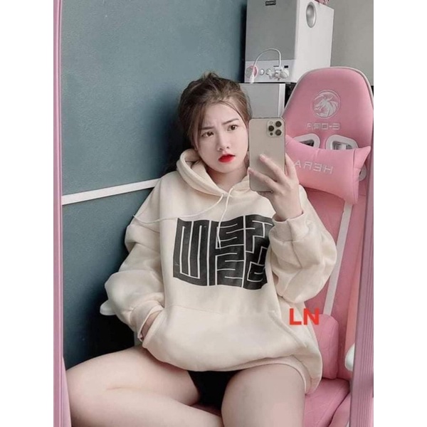 Áo hoodie chữ đen màu da LN11