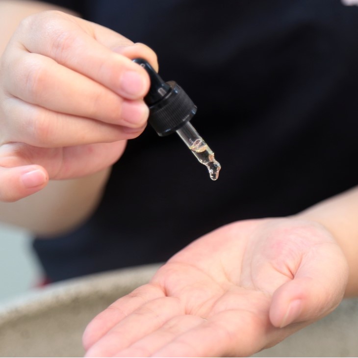 Dầu Dưỡng Hoa Hồng MỘC HƯƠNG Handmade 100% Nguyên Chất Giúp Dưỡng Ẩm, Trẻ Hóa, Giảm Nếp Nhăn | BigBuy360 - bigbuy360.vn