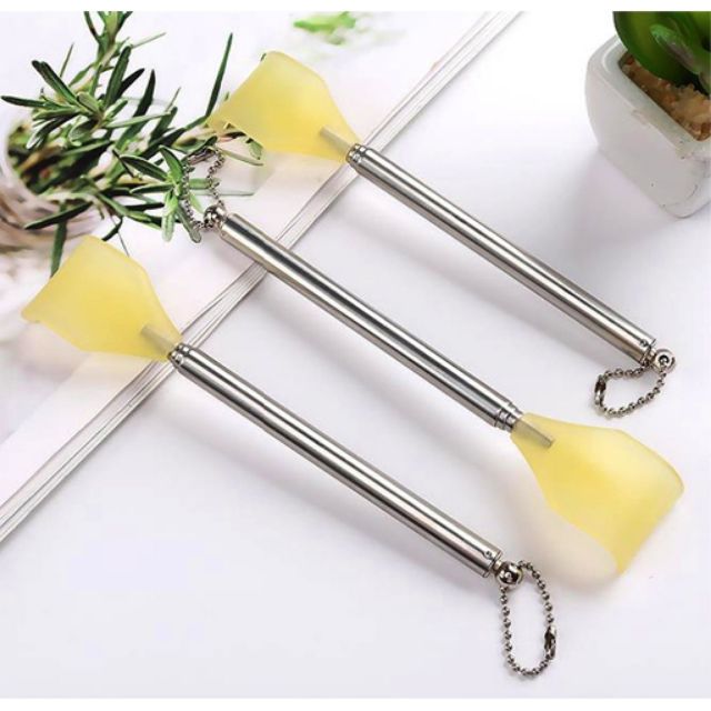 Cây gãi lưng nhựa điều chỉnh ngắn dài tùy ý