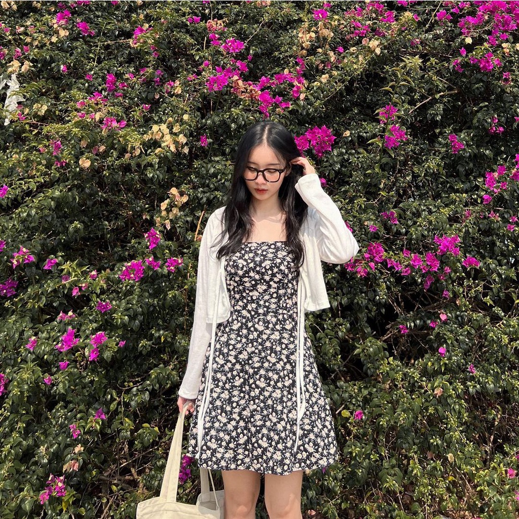 Set Váy 2 Dây Hoa Đen Chun Sau Kèm Áo Khoác Ngoài Buộc Dây