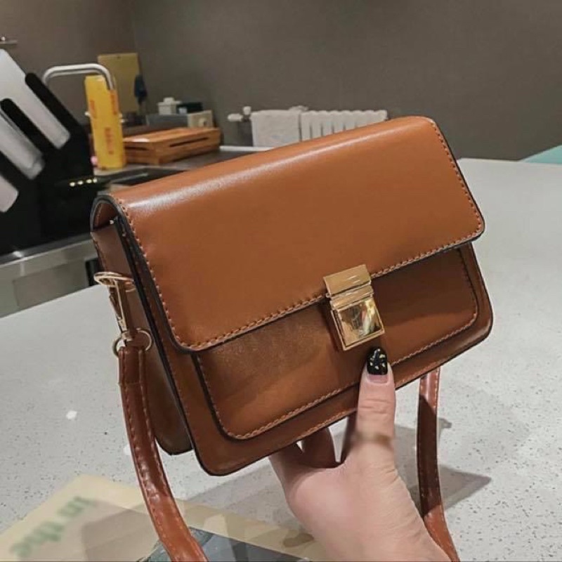 Túi xách đeo chéo nữ da bóng thời trang retro trơn basic - Order taobao quảng châu
