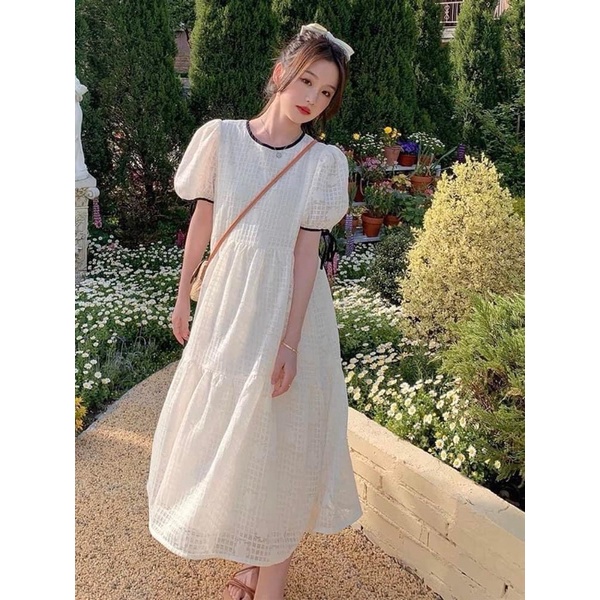 Đầm babydoll hoa nổi viền nơ đen chất voan caro mịn, Váy trắng đi chơ, đi tiệc đẹp (TTA135)