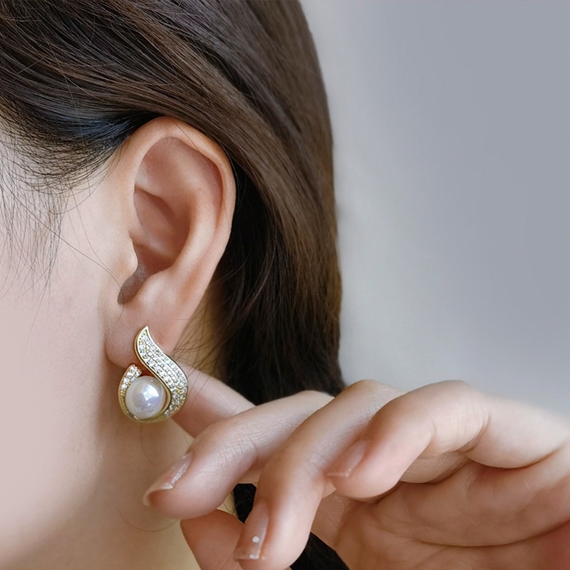 (MớI) Bông Tai ĐíNh NgọC Trai Giả Sang TrọNg