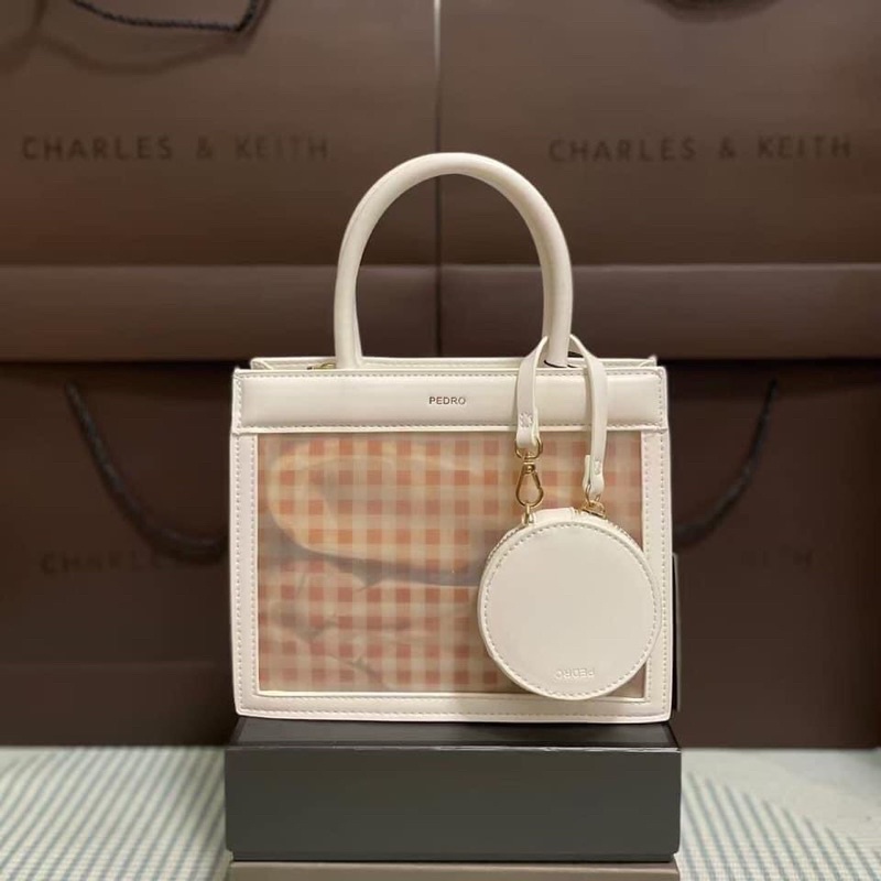 Túi tote kèm charm tròn