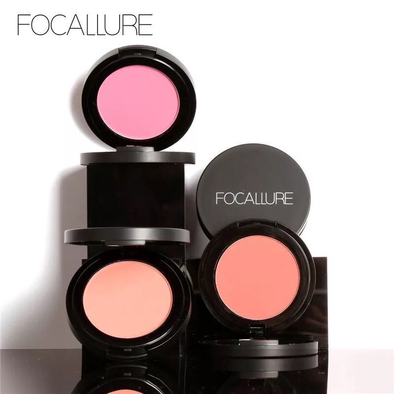 Phấn má hồng FOCALLURE màu ngọc trai hiệu ứng lì xinh xắn | BigBuy360 - bigbuy360.vn