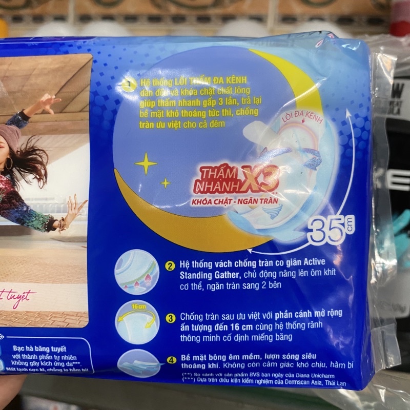 Băng vệ sinh Diana Sensi Cool Fresh ban đêm - có cánh 3 miếng 35cm