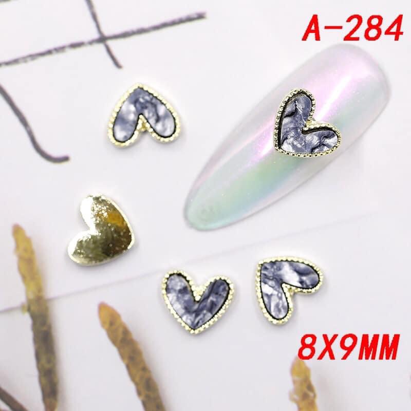 Charm Tim Trang Trí Móng