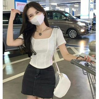 Áo crotop kiểu viền nổi tà xéo logo trước ngực chất thun cổ áo vuông