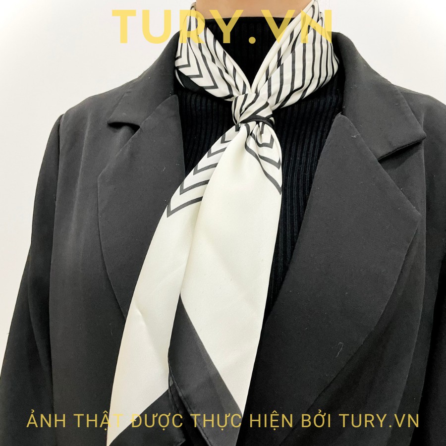 Khăn Lụa Vuông Turban 70x70cm Làm Áo Yếm Khăn Quàng Cổ Sọc Đen Nền Trắng Kí Tự - Tury.vn - Mã TB012