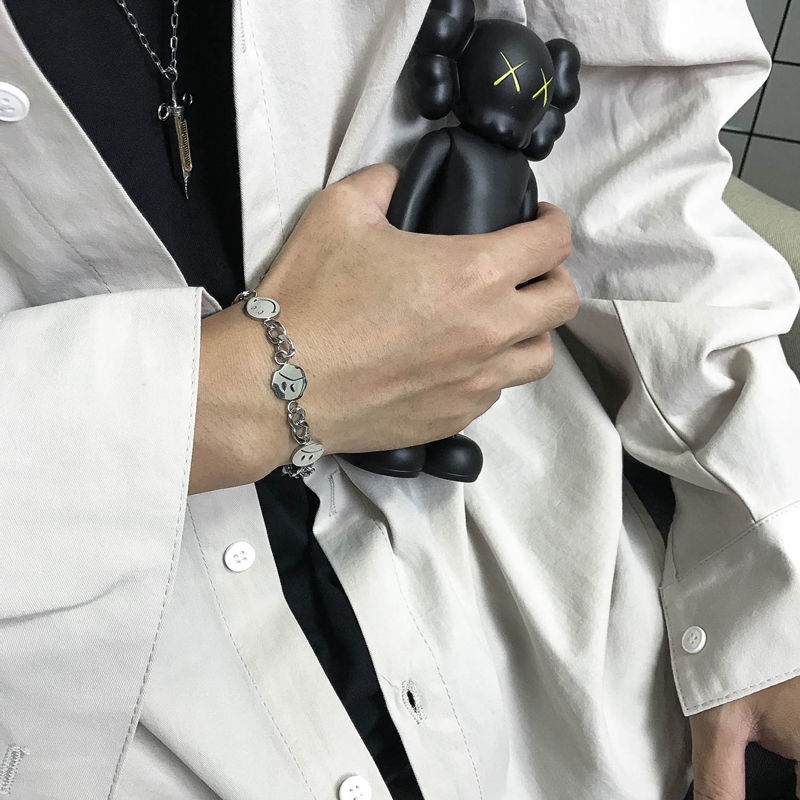 Vòng Đeo Tay Bằng Thép Titan Không Phai Họa Tiết Mặt Cười Phong Cách Hip Hop Đường Phố Dành Cho Nam Và Nữ 22158