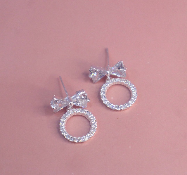 Khuyên tai nụ tim treo nơ siêu đẹp sáng bạc ta