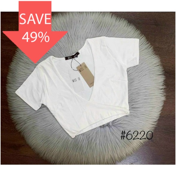 Áo Thun Croptop Tay Ngắn Cổ Tim Sâu Khoét Ngực Đắp Chéo Xinh Xắn TTKXA0163