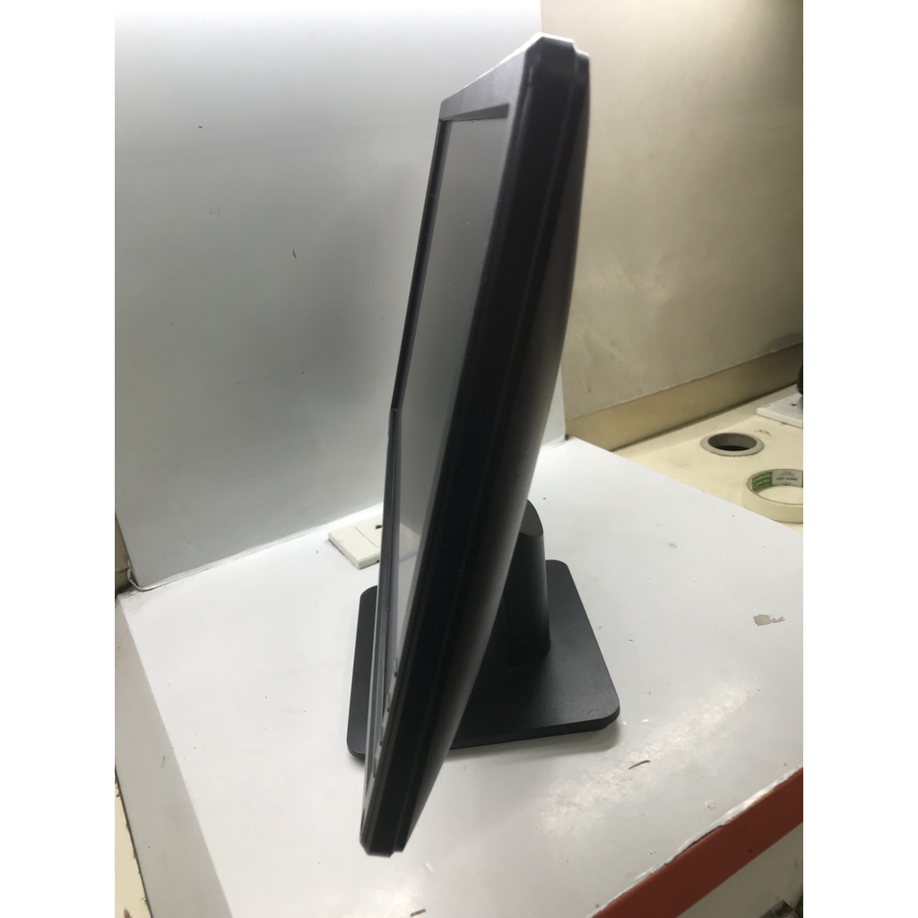 Màn hình máy tính DELL 20 INCH. Hàng chính hãng đã qua sử dụng còn như mới.