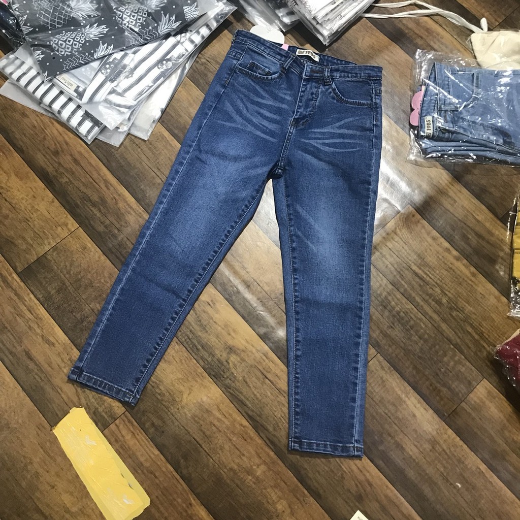 HÌNH THẬT BÊN TRONG = QUẦN JEAN NỮ 9 TẤC PHONG CÁCH DƯƠNG MỊCH 0101