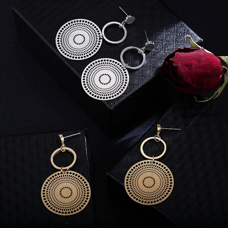 Khuyên Tai Nữ Trang Dáng Dài Tạo Hình Độc Đáo