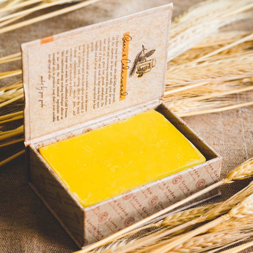 Xà phòng handmade cao cấp Beer  & Gỗ đàn hương từ Green Garden