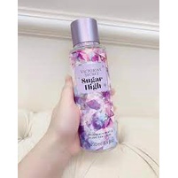 Xịt thơm body 💕 𝑭𝒓𝒆𝒆𝒔𝒉𝒊𝒑💕 Xịt thơm toàn thân Body Mist Victoria’s Secret hương thơm nhẹ nhàng quyến rũ