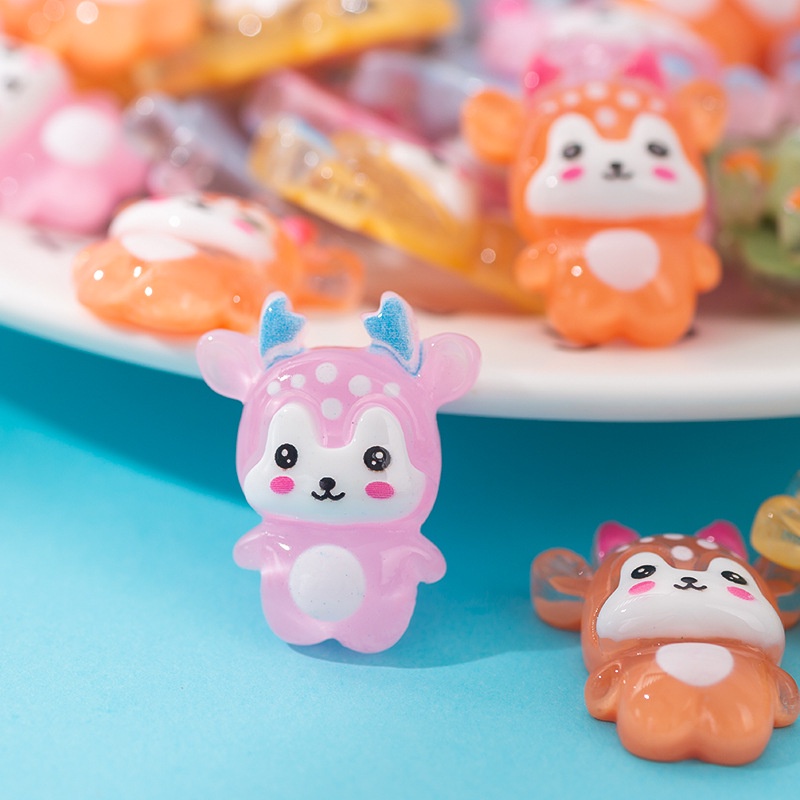 Set 10 Phụ Kiện Trang Trí Ốp Lưng Điện Thoại Hình Chú Nai Đáng Yêu