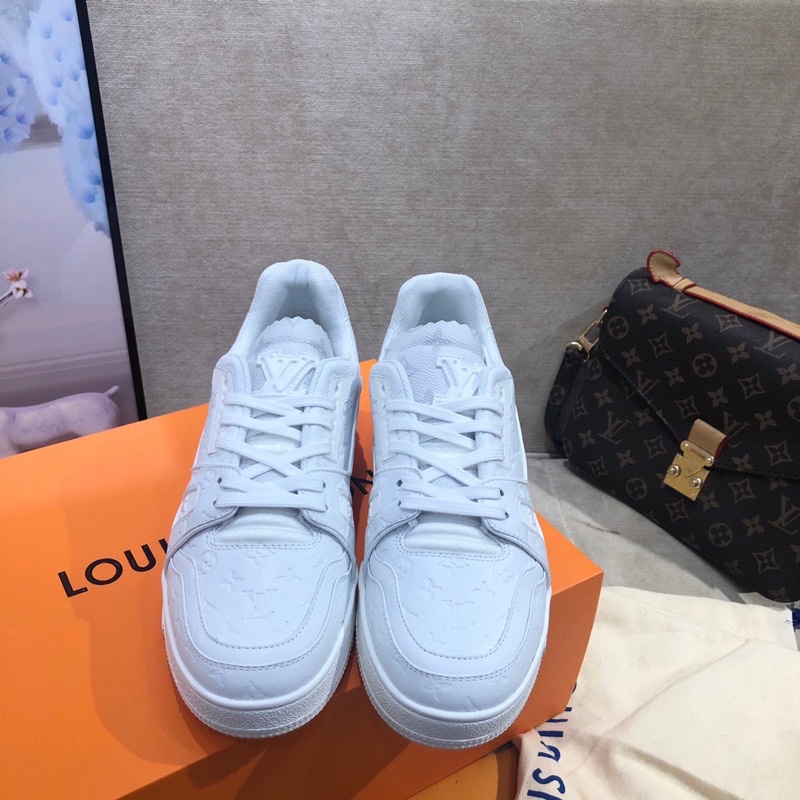 Giày thể thao unisex màu trắng chất liệu da thật cao cấp thương hiệu Louis Vuitton LV
