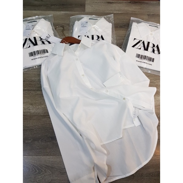A26 - Áo sơ mi dài tay trắng Zara