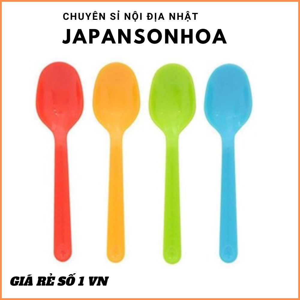 SET 4 MUỖNG NHỰA NHIỀU MÀU SẮC CHO BÉ INOMATA ⚡𝗙𝗥𝗘𝗘 𝗦𝗛𝗜𝗣 ⚡có các màu sắc bắt mắt khiến bé thích thú hơn khi ăn