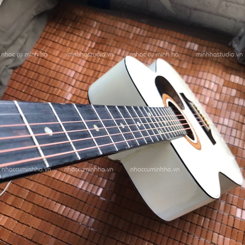 Guitar Acoustic Raforest (Made In Japan), guitar Nhật đã qua sử dụng