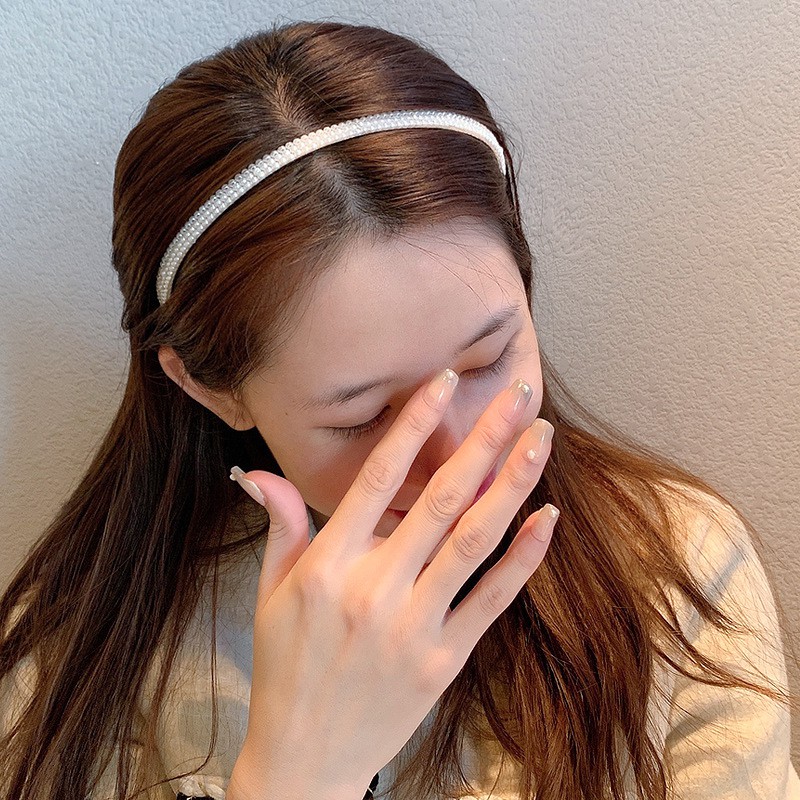 Bờm tóc ngọc trai giả phong cách hot trend Hàn quốc