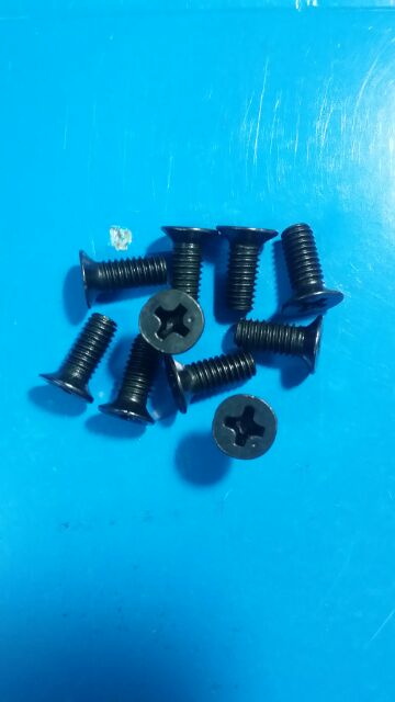 Ốc nắp dầu zin 4Lyx1cm 10 con