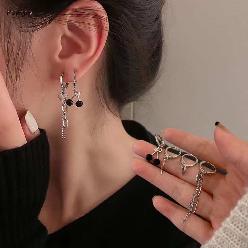 Set 4 Khuyên Tai Hình Trái Cherry / Gấu / Ngôi Sao Màu Đen Phối Tua Rua Dài Thời Trang Cho Nữ