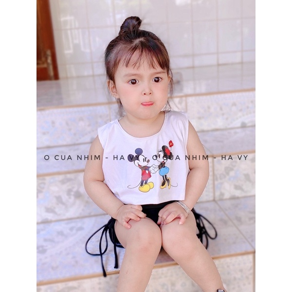 Set áo croptop kèm quần đùi dây rút cá tính cho bé