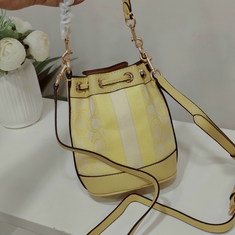 Túi Coach bucket rút miệng mini - nhiều màu sale xả