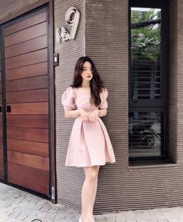 ĐẦM CỔ VUÔNG PLI (KÈM HÌNH THẬT)