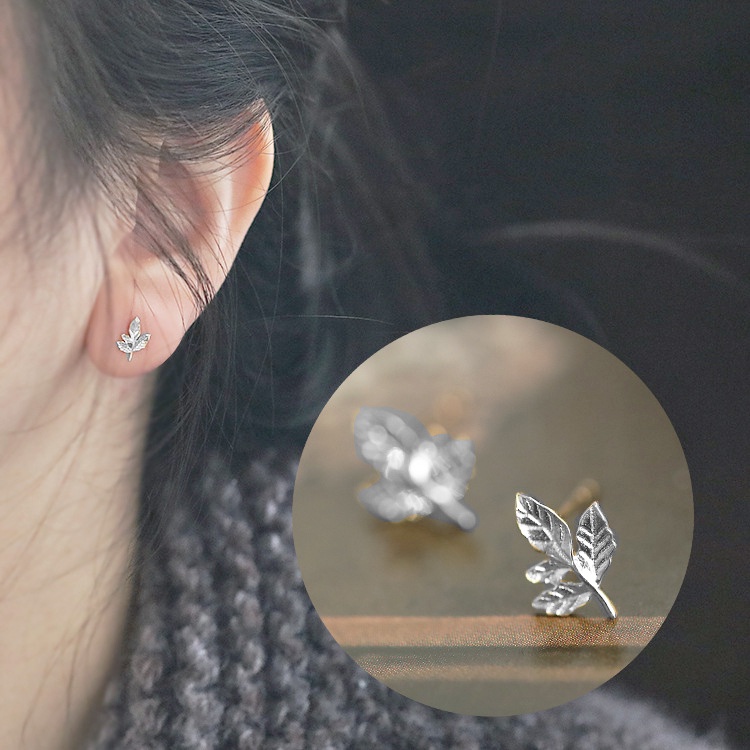 Hoa Tai Nữ Xinh Hình Lá Phong Nhỏ Nhẹ Nhàng Thanh Lịch B2668 Bảo Ngọc Jewelry