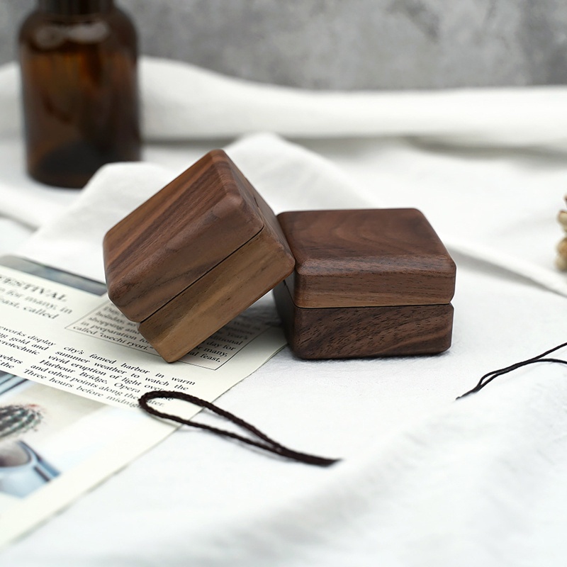 Hộp Đựng Trang Sức Bằng Gỗ Nhỏ Gọn Tiện Dụng