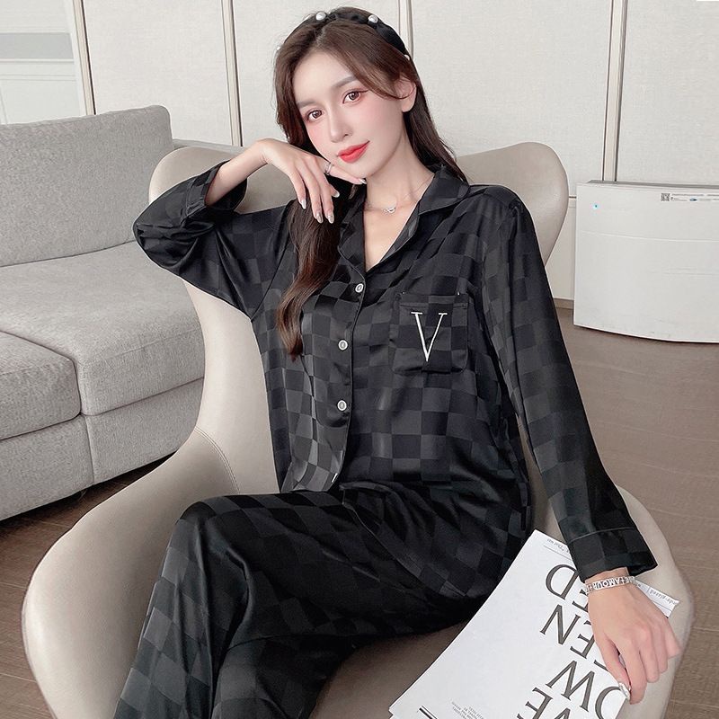Pajamas girls summer style ice silk cool jacquard plaid young and beautiful ins household clothes women can wear suits in summer