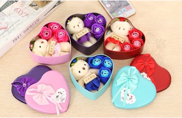 Hộp quà 3 hoa hồng sáp kèm gấu bông | BigBuy360 - bigbuy360.vn