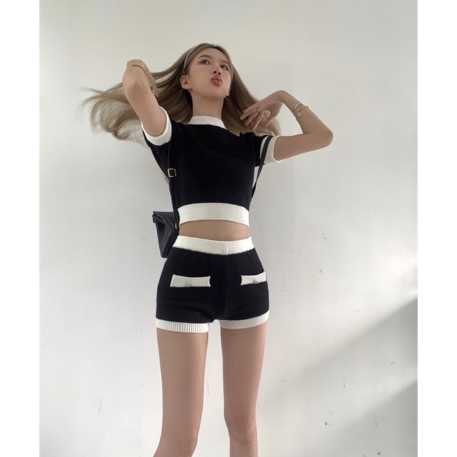 Áo croptop + quần ngắn thể thao Ulzzang