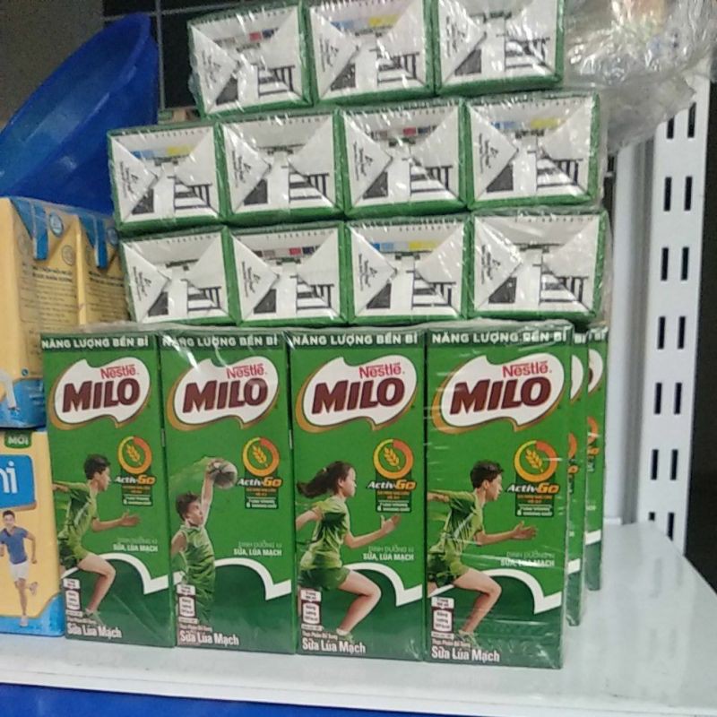 LỐC 4 HỘP SỮA MILO LÚA MẠCH CÓ ĐƯỜNG 180ML