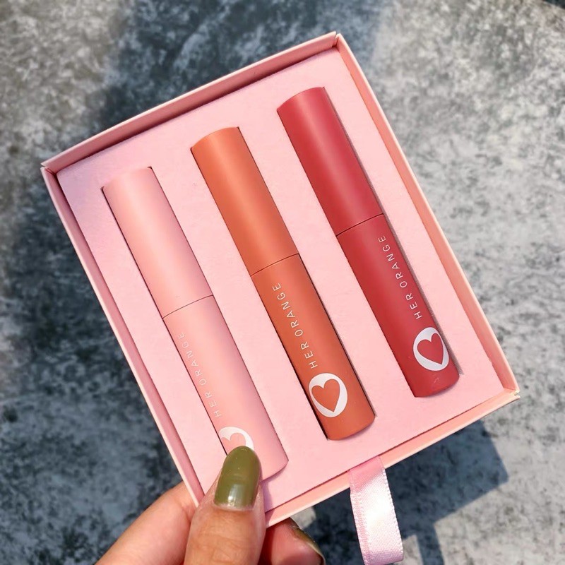HOT TAOBAO Set Son Kem Lì 3 Cây HER ORANGE Trái Tim Hồng Bộ Son 3 Cây Trái Tim Hồng HERORANGE Không Dính Cốc Lâu Phai | BigBuy360 - bigbuy360.vn