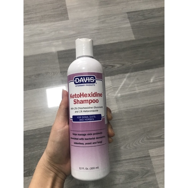 Dầu tắm cho chó bị viêm và nấm da ketohexidin của Davis Quốc Hưng Vet