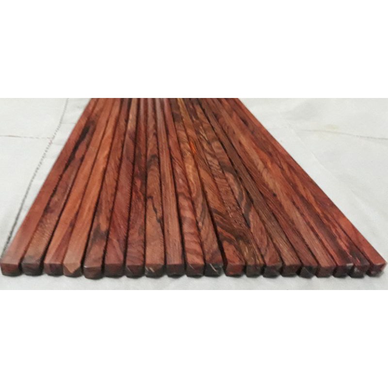 Đũa gỗ cẩm lai trơn