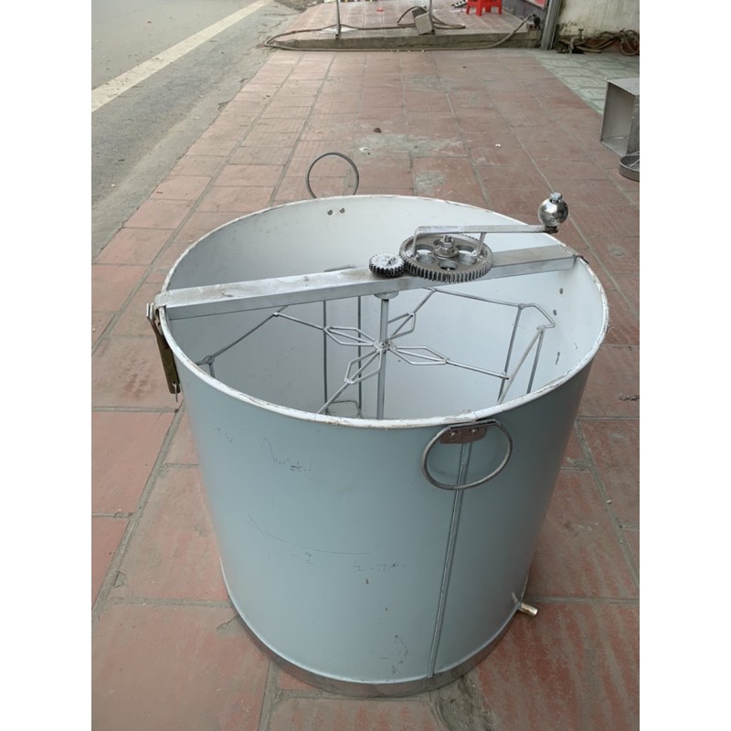 Thùng quay ong 4 cầu vỏ tôn sơn