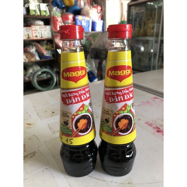 1 chai nước tương đậu nành đậm đặc Maggi 300ml nắp đỏ
